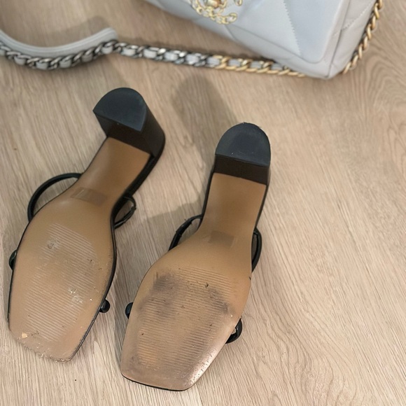 Sincerely Jules - Black Strappy Block 3 Inch Heel Sandals ✨🖤 - Picture 12 of 14